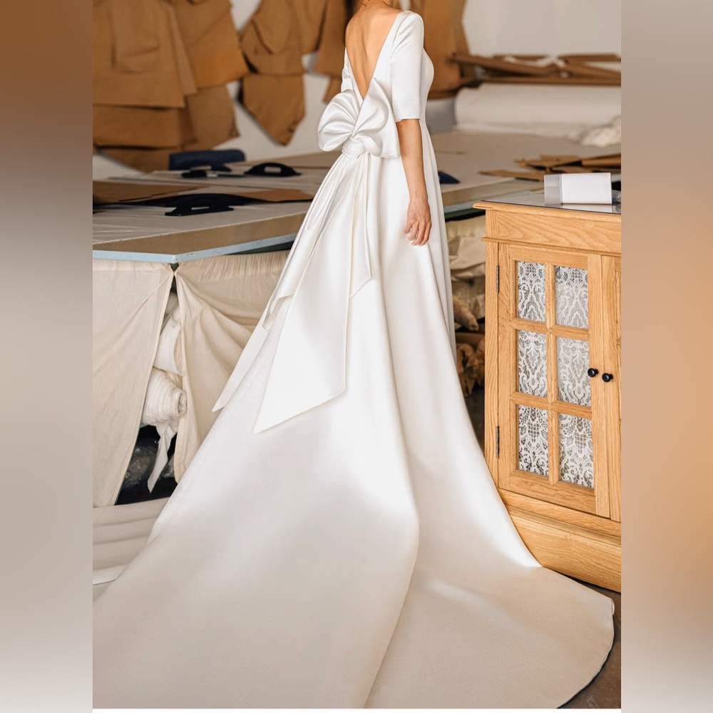 wedding gown